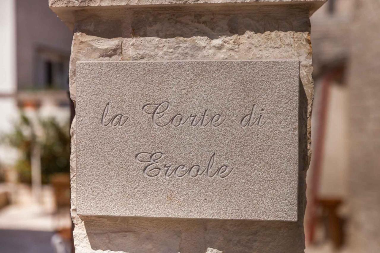 La Corte Di Ercole ألبيروبيللو المظهر الخارجي الصورة